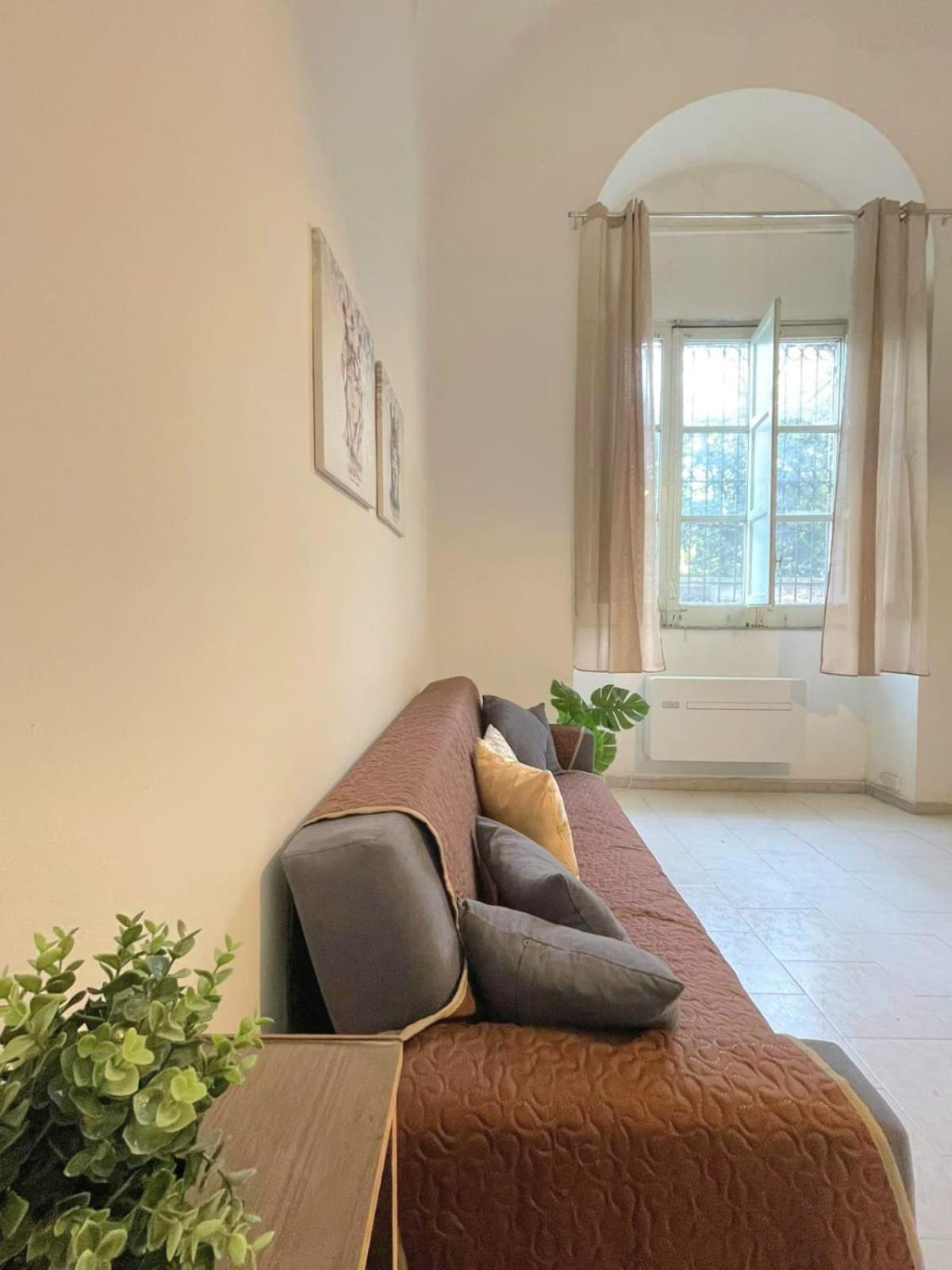 Apartment May's