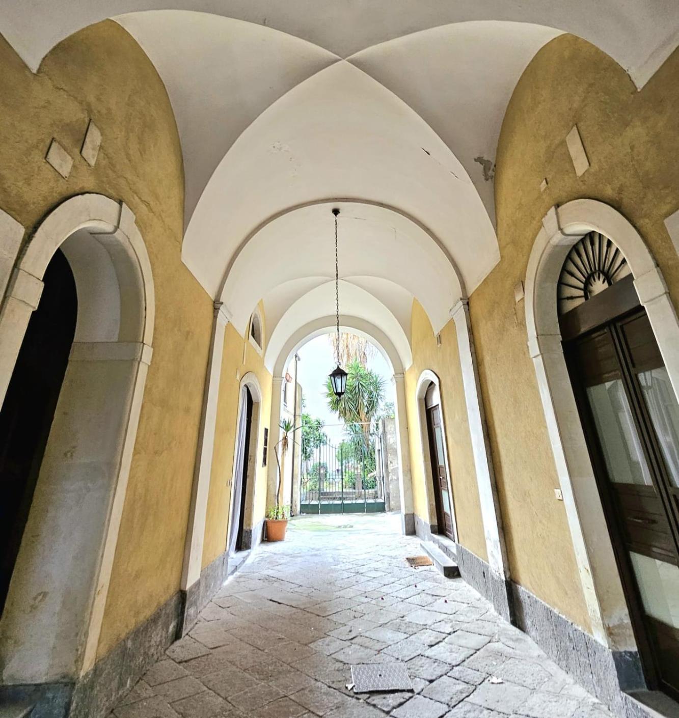 May's Catania